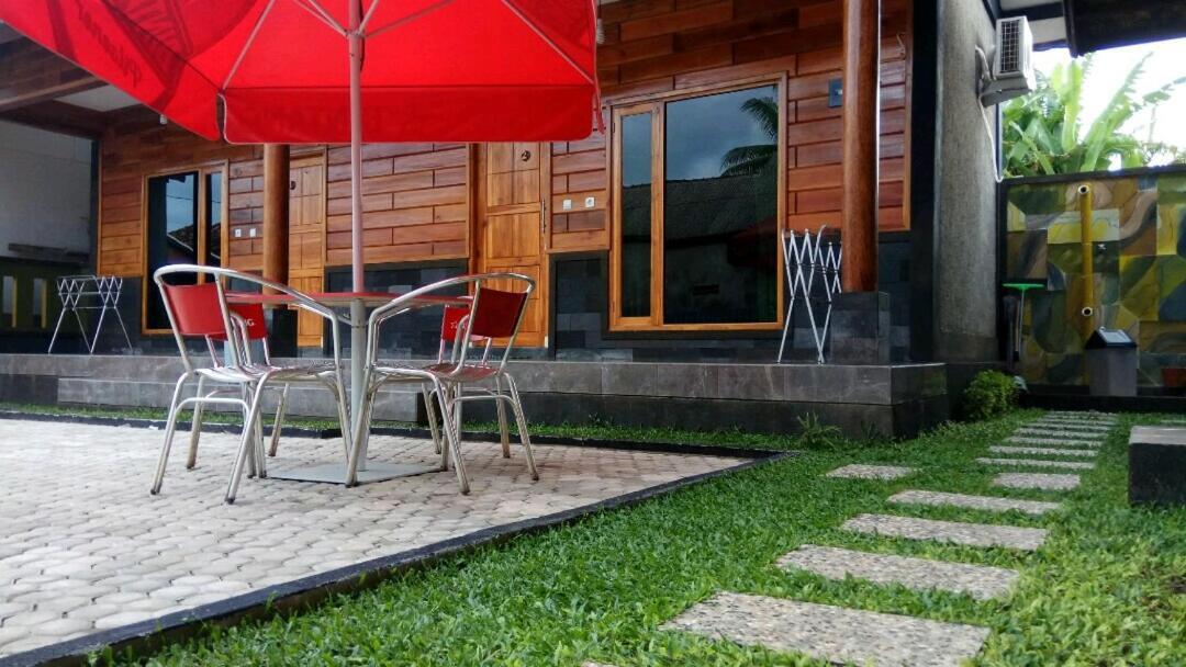 Hotel Andrew Batara Sawarna Exterior foto