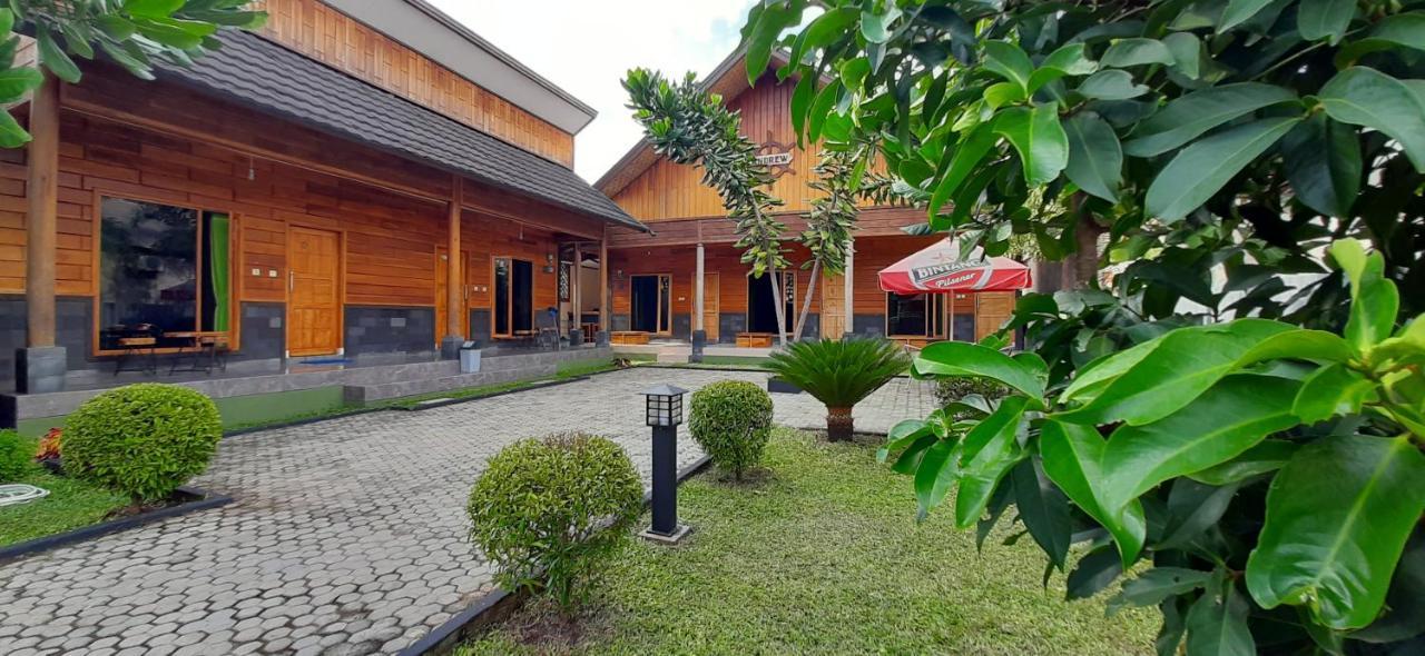 Hotel Andrew Batara Sawarna Exterior foto